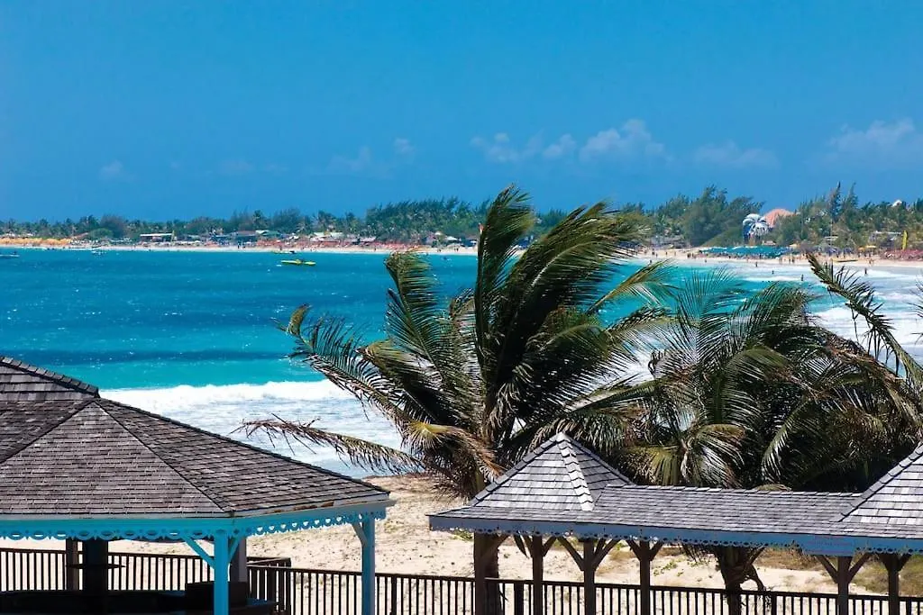 Ocean Front Studio , Step To The Beach Cul de Sac