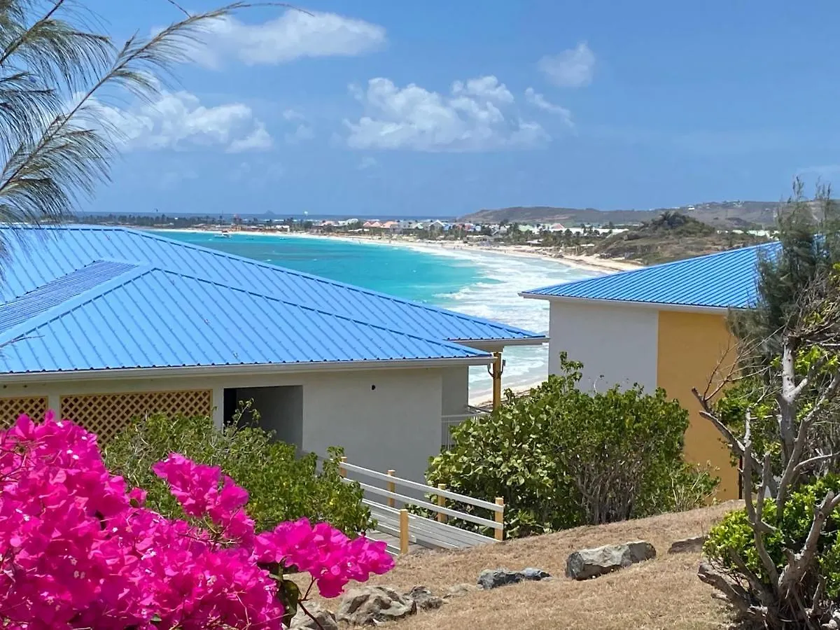 Cul de Sac Ocean Front Studio , Step To The Beach Cul de Sac