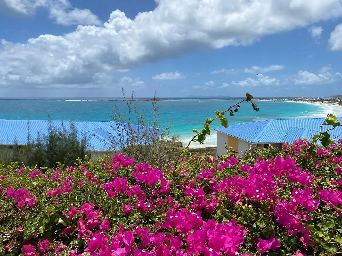 Apartment Ocean Front Studio , Step To The Beach Cul de Sac Sint Maarten/Saint Martin